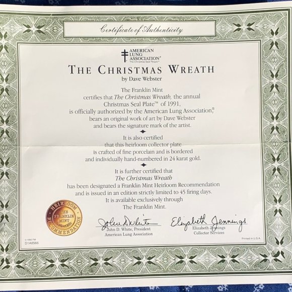 FRANKLIN MINT 'A CHRISTMAS WREATH' - Picture 4 of 6